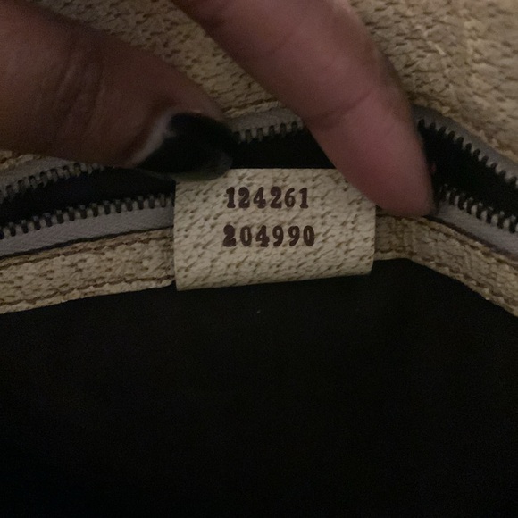 Authentic Vintage Gucci Tote purchased From @brandauthentic from GiGi🩷🩷🩷 - Picture 13 of 14